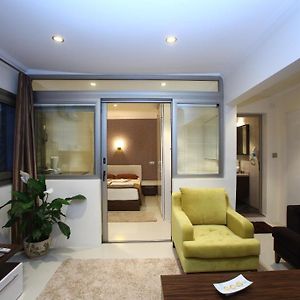 Deluxe Zimmer mit Kingsize-Bett
